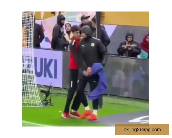 门迪摩洛哥球童抢毛巾体育精神