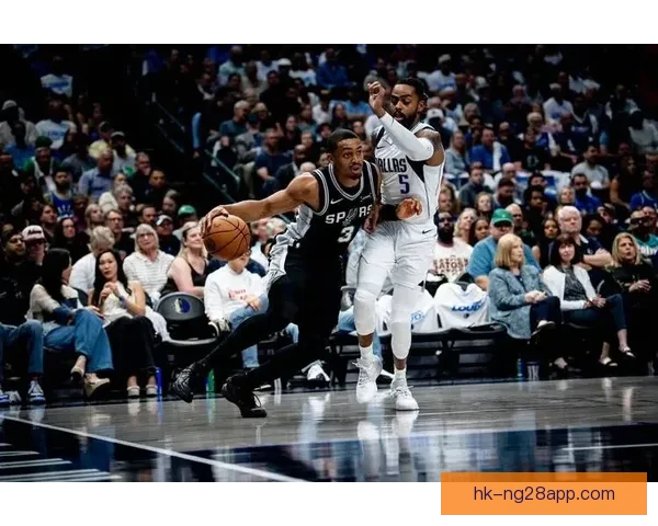 马刺险胜独行侠 文班亚马三双带队取胜