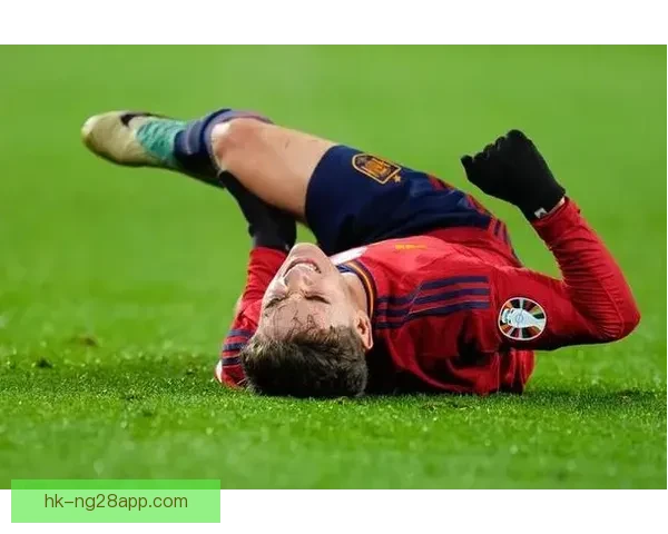 养伤百日金童重返赛场队友齐贺